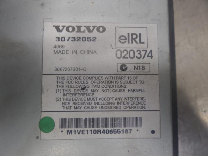 Radio versterker van een Volvo XC90 I 2.4 D5 20V 2006