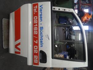 Gebruikte Deur 2Deurs links Mitsubishi L400 Prijs op aanvraag aangeboden door Bongers Auto-Onderdelen Zeeland