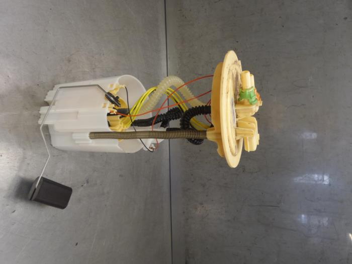 Gebruikte Tank element Pomp Nissan X-Trail (T32) Prijs op aanvraag aangeboden door Bongers Auto-Onderdelen Zeeland