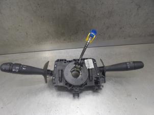 Gebruikte Combischakelaar Stuurkolom Dacia Logan (LS) 1.4 Prijs op aanvraag aangeboden door Bongers Auto-Onderdelen Zeeland