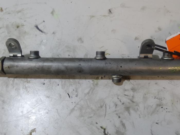 Gebruikte Injector brug Jeep Grand Cherokee (WH/WK) Prijs op aanvraag aangeboden door Bongers Auto-Onderdelen Zeeland