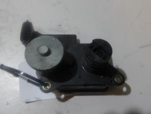 Gebruikte Wervelklep motor Kia Carens Prijs op aanvraag aangeboden door Bongers Auto-Onderdelen Zeeland