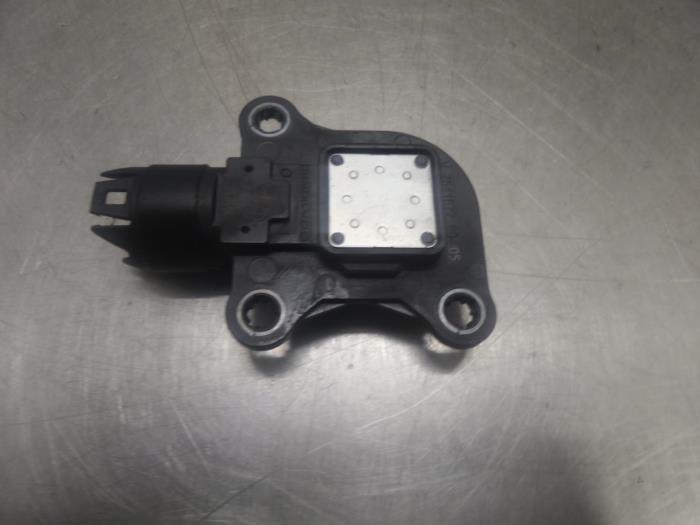 Gebruikte Nokkenas Sensor Peugeot 208 I (CA/CC/CK/CL) 1.4 16V Prijs op aanvraag aangeboden door Bongers Auto-Onderdelen Zeeland