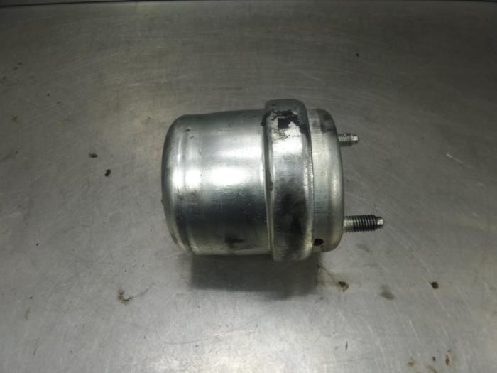 Gebruikte Motorrubber Volkswagen Transporter Prijs op aanvraag aangeboden door Bongers Auto-Onderdelen Zeeland