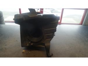 Gebruikte Luchtfilterhuis Ford Focus Prijs op aanvraag aangeboden door Bongers Auto-Onderdelen Zeeland