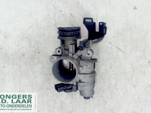 Gebruikte Gasklephuis Chrysler PT Cruiser 2.0 16V Prijs op aanvraag aangeboden door Bongers Auto-Onderdelen Zeeland