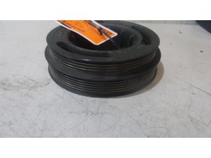 Gebruikte Krukas Poelie Chrysler Voyager Prijs op aanvraag aangeboden door Bongers Auto-Onderdelen Zeeland