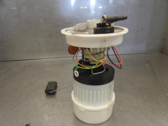 Gebruikte Tank element Pomp Ford Focus Prijs op aanvraag aangeboden door Bongers Auto-Onderdelen Zeeland