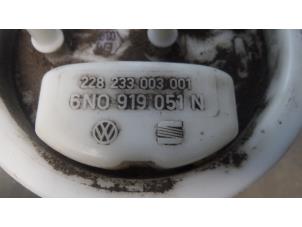 Gebruikte Brandstofpomp Elektrisch Volkswagen Polo III (6N1) 1.4i 60 Prijs op aanvraag aangeboden door Bongers Auto-Onderdelen Zeeland