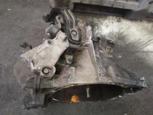 Gebruikte Versnellingsbak Peugeot Expert Tepee (G9) 2.0 HDiF 16V GT Autom. Prijs op aanvraag aangeboden door Bongers Auto-Onderdelen Zeeland