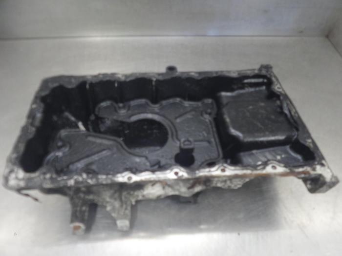 Gebruikte Carterpan Kia Carens IV (RP) 1.7 CRDi 16V Prijs op aanvraag aangeboden door Bongers Auto-Onderdelen Zeeland