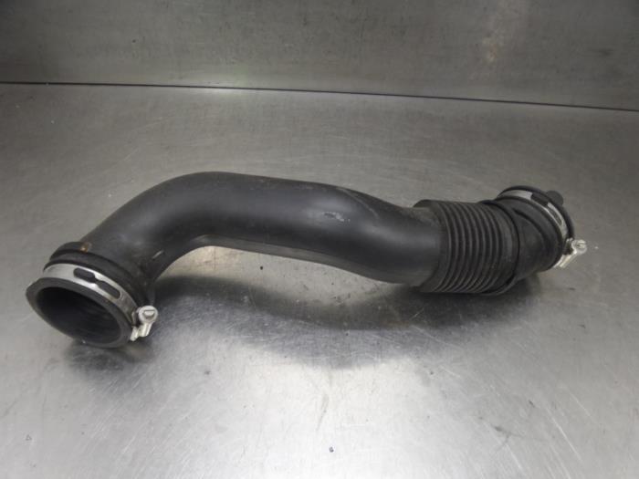 Gebruikte Intercooler Buis Ford Fiesta 6 (JA8) 1.0 EcoBoost 12V 100 Prijs op aanvraag aangeboden door Bongers Auto-Onderdelen Zeeland