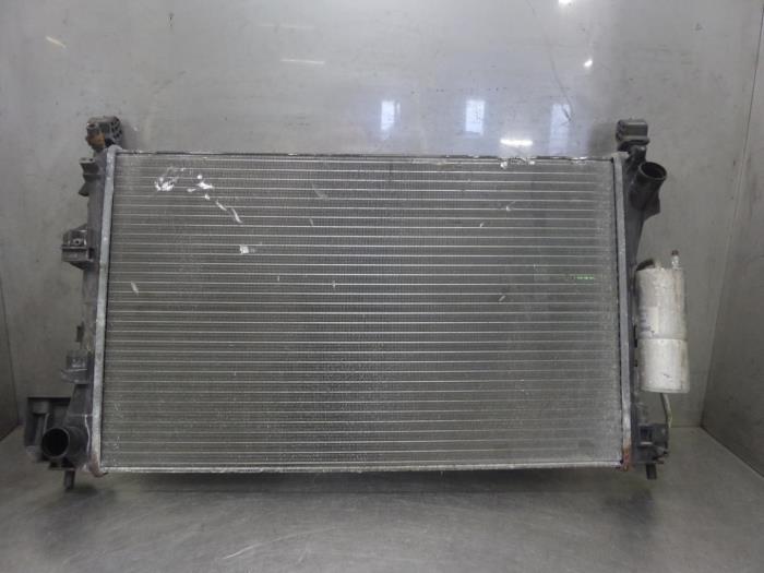 Gebruikte Radiateur Saab 9-3 Prijs op aanvraag aangeboden door Bongers Auto-Onderdelen Zeeland