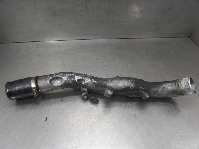 Gebruikte Intercooler Buis Toyota Auris (E15) 2.0 D-4D-F 16V Prijs op aanvraag aangeboden door Bongers Auto-Onderdelen Zeeland