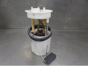 Gebruikte Tank element Pomp Volkswagen Polo Prijs op aanvraag aangeboden door Bongers Auto-Onderdelen Zeeland
