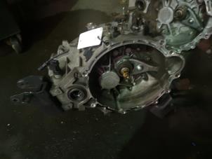 Gebruikte Versnellingsbak Hyundai i30 Crosswagon (WWH) 1.6 CRDi 16V VGT HP Prijs op aanvraag aangeboden door Bongers Auto-Onderdelen Zeeland