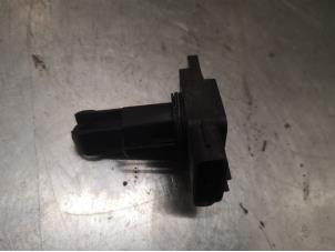 Gebruikte Luchtmassameter Toyota Corolla Verso (R10/11) 2.2 D-4D 16V Prijs op aanvraag aangeboden door Bongers Auto-Onderdelen Zeeland