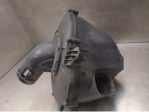 Gebruikte Luchtfilterhuis Ford Mondeo Prijs op aanvraag aangeboden door Bongers Auto-Onderdelen Zeeland