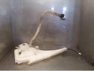 Gebruikte Ruitensproeiertank voor BMW 1-Serie Prijs op aanvraag aangeboden door Bongers Auto-Onderdelen Zeeland