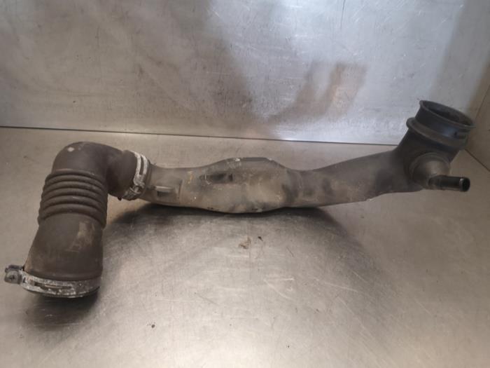 Gebruikte Intercooler Buis Mazda 5 Prijs op aanvraag aangeboden door Bongers Auto-Onderdelen Zeeland