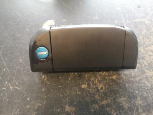 Nieuwe Deurgreep 2Deurs rechts Volkswagen Transporter T4 2.5 TDI Prijs € 42,35 Inclusief btw aangeboden door Bongers Auto-Onderdelen Zeeland