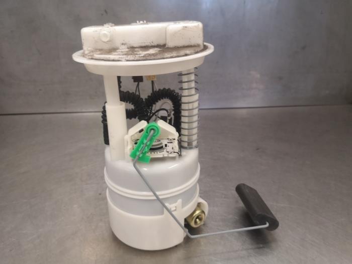 Gebruikte Tank element Pomp Renault Modus/Grand Modus (JP) 1.6 16V Prijs op aanvraag aangeboden door Bongers Auto-Onderdelen Zeeland