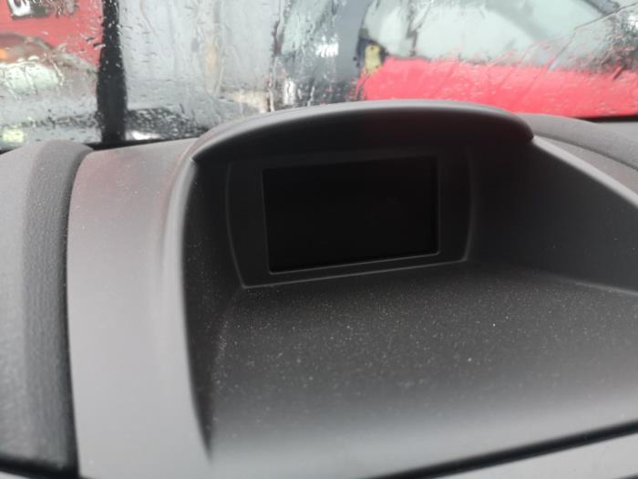 Gebruikte Display Interieur Ford Fiesta 6 (JA8) 1.6 TDCi 95 Van Prijs op aanvraag aangeboden door Bongers Auto-Onderdelen Zeeland
