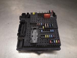 Gebruikte Zekering Volvo V70 (SW) 2.4 D 20V Prijs op aanvraag aangeboden door Bongers Auto-Onderdelen Zeeland