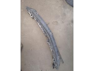 Gebruikte Bumperbalk voor Mercedes A (W176) 1.6 A-180 16V Prijs op aanvraag aangeboden door Bongers Auto-Onderdelen Zeeland