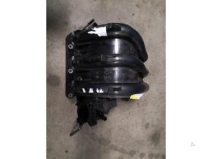 Gebruikte Inlaatspruitstuk Skoda Fabia II (5J) 1.2i Prijs op aanvraag aangeboden door Bongers Auto-Onderdelen Zeeland