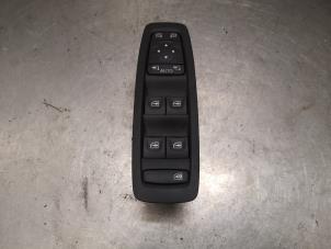 Gebruikte Ruit schakelaar elektrisch Renault Grand Scénic IV (RFAR) Prijs op aanvraag aangeboden door Bongers Auto-Onderdelen Zeeland