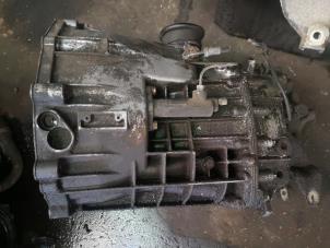 Gebruikte Versnellingsbak Volkswagen LT II 2.5 TDi LWB Prijs op aanvraag aangeboden door Bongers Auto-Onderdelen Zeeland