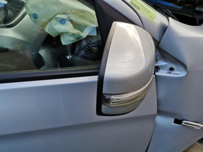 Spiegel Buiten rechts van een Mitsubishi Attrage (A1) 1.2 12V 2015