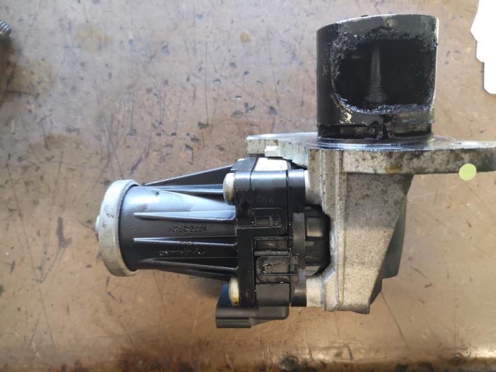 Gebruikte Uitlaat gasklep (EGR) Renault Megane III Grandtour (KZ) 1.5 dCi 110 Prijs op aanvraag aangeboden door Bongers Auto-Onderdelen Zeeland