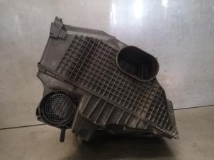 Gebruikte Luchtfilterhuis Dacia Dokker Express (8S) 1.5 dCi 75 Prijs op aanvraag aangeboden door Bongers Auto-Onderdelen Zeeland