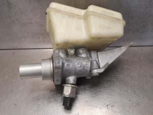 Gebruikte Hoofdremcilinder Mercedes ML II (164/4JG) 3.5 350 4-Matic V6 24V Prijs op aanvraag aangeboden door Bongers Auto-Onderdelen Zeeland