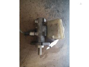 Gebruikte Hoofdremcilinder Mercedes ML I (163) 400 4.0 CDI V8 32V Prijs op aanvraag aangeboden door Bongers Auto-Onderdelen Zeeland