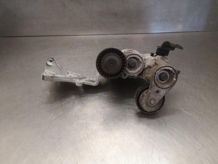 Gebruikte Spanner multiriem Volvo C30 (EK/MK) 2.0 D4 20V Prijs op aanvraag aangeboden door Bongers Auto-Onderdelen Zeeland