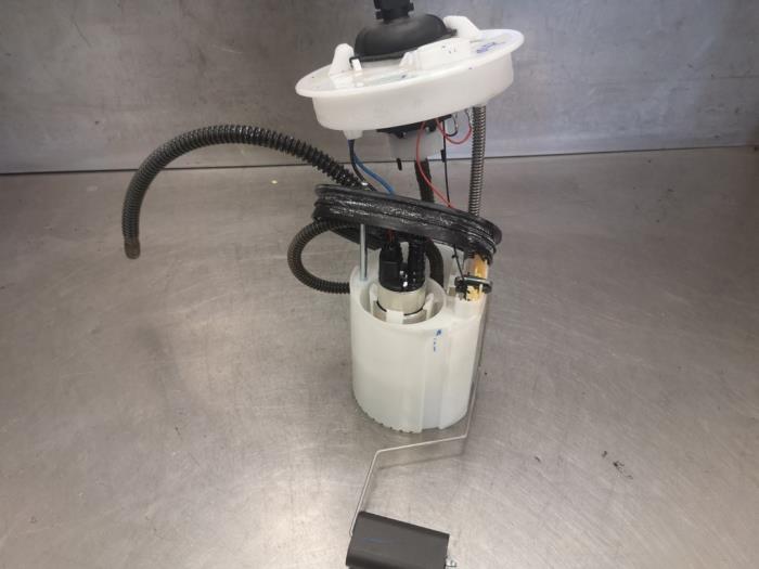 Gebruikte Tank element Pomp Ford EcoSport (JK8) 1.5 TDCi EcoBlue Prijs op aanvraag aangeboden door Bongers Auto-Onderdelen Zeeland