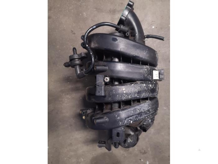 Gebruikte Spruitstuk Inlaat Chevrolet Orlando (YYM/YYW) 1.8 16V VVT Prijs op aanvraag aangeboden door Bongers Auto-Onderdelen Zeeland