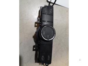 Gebruikte Sperdifferentieel schakelaar Mercedes ML II (164/4JG) 3.0 ML-320 CDI 4-Matic V6 24V Prijs op aanvraag aangeboden door Bongers Auto-Onderdelen Zeeland