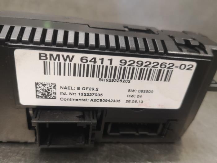 Kachel Bedieningspaneel van een BMW X1 (E84) xDrive 18d 2.0 16V 2013