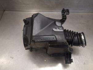 Gebruikte Luchtfilterhuis Ford C-Max (DM2) 2.0 16V Prijs op aanvraag aangeboden door Bongers Auto-Onderdelen Zeeland