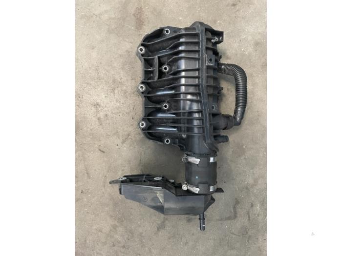 Gebruikte Inlaatspruitstuk Ford Fiesta 6 (JA8) 1.0 EcoBoost 12V 100 Prijs op aanvraag aangeboden door Bongers Auto-Onderdelen Zeeland