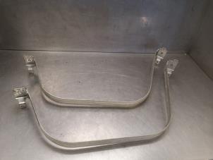 Gebruikte Tank Band Peugeot Boxer (U9) 2.0 BlueHDi 130 Prijs op aanvraag aangeboden door Bongers Auto-Onderdelen Zeeland