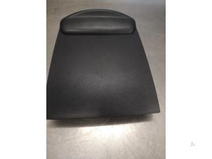 Gebruikte Opbergvak Peugeot Boxer (U9) 2.0 BlueHDi 130 Prijs op aanvraag aangeboden door Bongers Auto-Onderdelen Zeeland