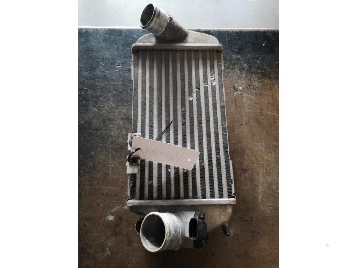 Gebruikte Intercooler Hyundai Veloster 1.6 T-GDI 16V Prijs op aanvraag aangeboden door Bongers Auto-Onderdelen Zeeland