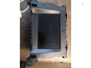 Gebruikte Display Interieur Opel Antara (LA6) 2.4 16V 4x4 Prijs op aanvraag aangeboden door Bongers Auto-Onderdelen Zeeland