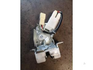 Gebruikte Slotmechaniek Achterklep Suzuki Vitara (LY/MY) 1.6 16V DDiS AllGrip Prijs op aanvraag aangeboden door Bongers Auto-Onderdelen Zeeland