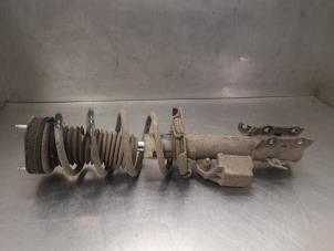 Gebruikte Veerpoot links-voor Ford Tourneo Courier (JU2) 1.0 Ti-VCT EcoBoost 12V Prijs op aanvraag aangeboden door Bongers Auto-Onderdelen Zeeland